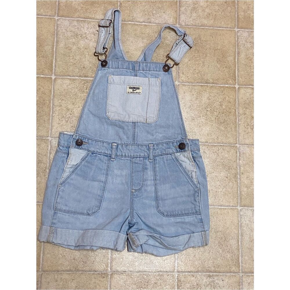 Oshkosh B’gosh Light Wash Denim Short Overalls with Bib Pocket Size 7